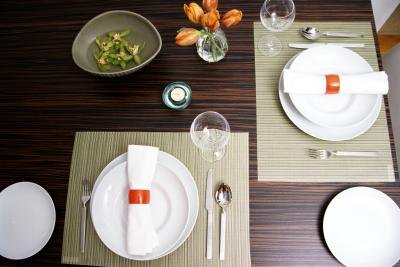 casual dinner table setting