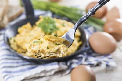 Stick to brain foods rich in protein and complex carbohydrates for breakfast and snacks.