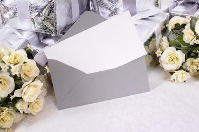 Bridal invitation with flowers.