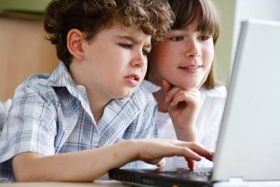 Male and female children tend to view gender roles in the same way their parents do.
