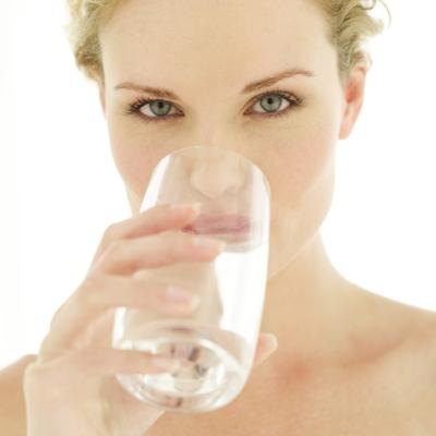 Frequent sexual intercourse, lack of water consumption and wearing tight clothing can cause bacteria growth to occur.