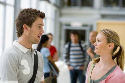 How to Ask a Girl If She Wants to Hang Out How to Ask a Girl If She Wants to Hang Out