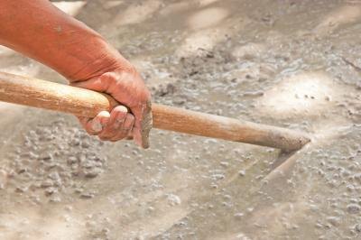 Mixing plaster