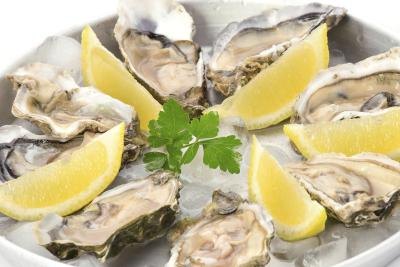 Avoid eating raw oysters that have been left to sit at room temperature.