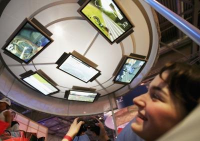 Using the PlayStation 2 at a gaming convention