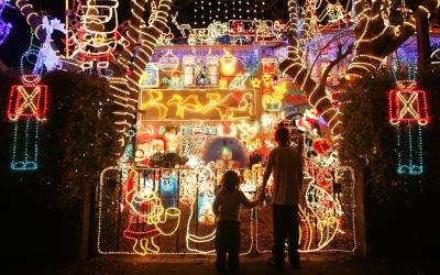 Christmas lights on house Christmas lights on house