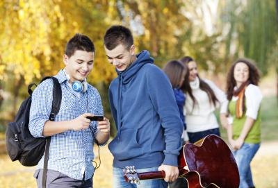 Advantages and disadvantages of dating in high school-in-Barrightown