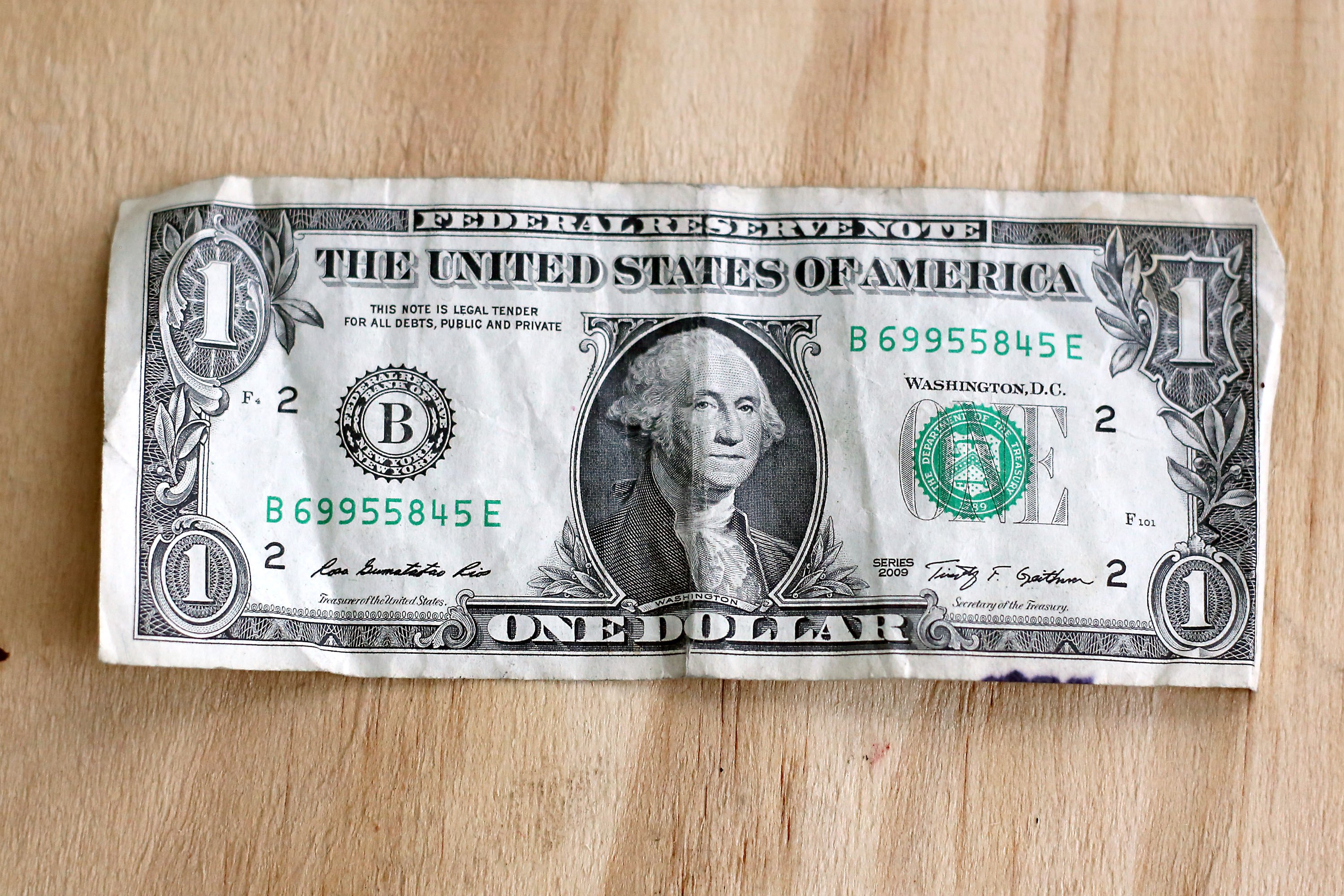 How To Tell A Fake Dollar Bill From A Real One EHow