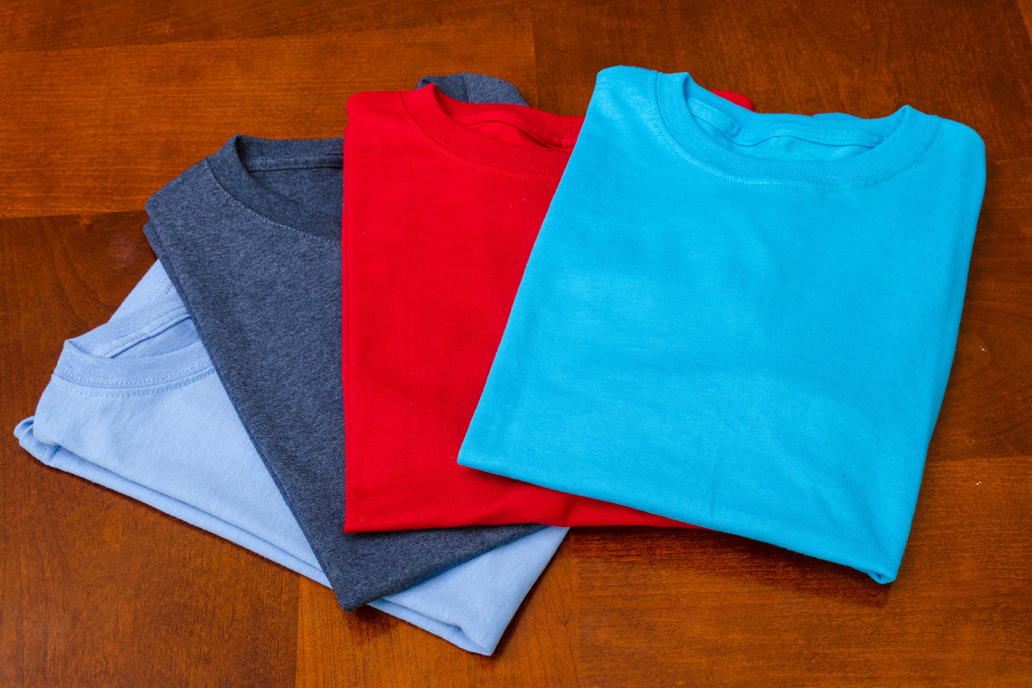 how-to-fold-a-t-shirt-the-gap-way-with-pictures-ehow