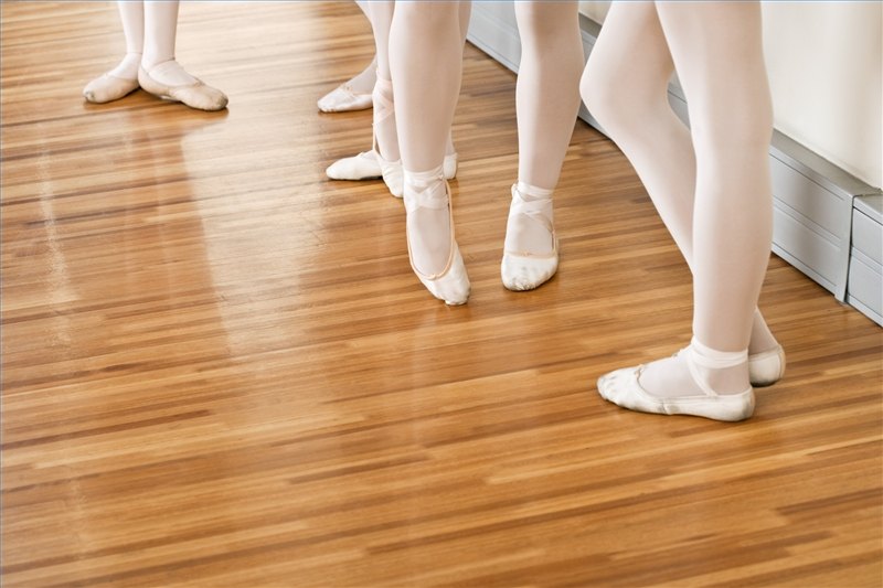 teach-beginning-ballet-classes-ehow