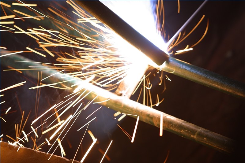 How to Strike an Arc When Welding eHow