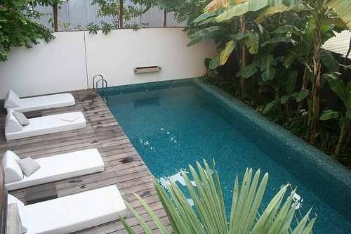 What Are the Benefits of a Salt Water Pool? What Are the Benefits of a Salt Water Pool?