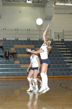 volleyball signals referee