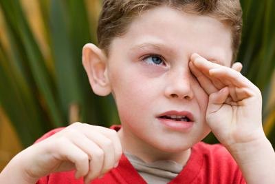 Allergies can cause eyes to water and become crusty. Allergies can cause eyes to water and become crusty.