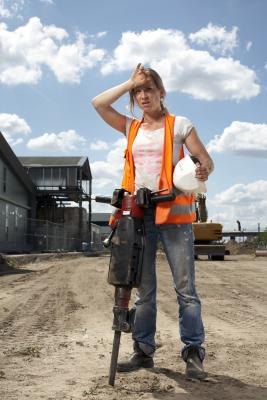 Working outside in the summer is exhausting, especially if the food you eat makes you feel sluggish. Working outside in the summer is exhausting, especially if the food you eat makes you feel sluggish.