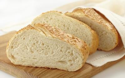 Slices of white bread Slices of white bread
