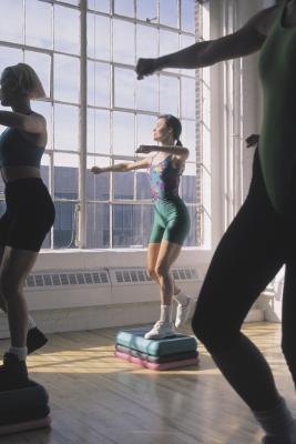 You can still do step aerobics even with shin splints. You can still do step aerobics even with shin splints.