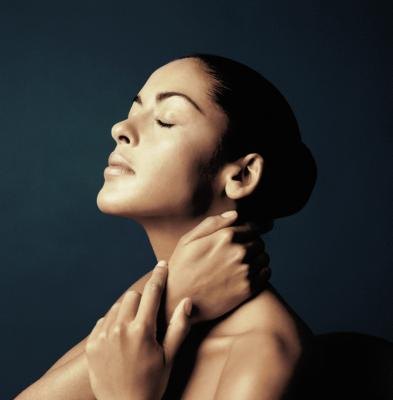 Stretching and massaging your SCM can improve your neck posture. Stretching and massaging your SCM can improve your neck posture.