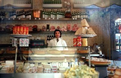 Eating too many cured meats may cause high levels of nitrate in a person's system. Eating too many cured meats may cause high levels of nitrate in a person's system.