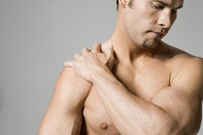 Pain under your right shoulder blade shouldn't be ignored Pain under your right shoulder blade shouldn't be ignored