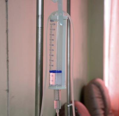 Chemotherapy is common in lung cancer treatment. Chemotherapy is common in lung cancer treatment.
