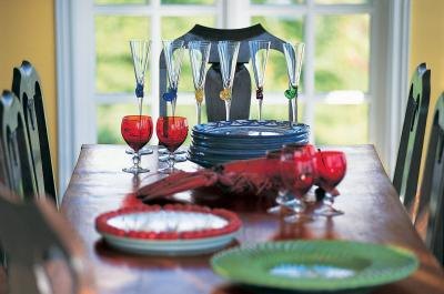 The perfectly sized table will be a pleasure when you entertain. The perfectly sized table will be a pleasure when you entertain.