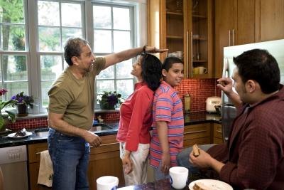 Advantages and Disadvantages of Being Short in Height Advantages and Disadvantages of Being Short in Height