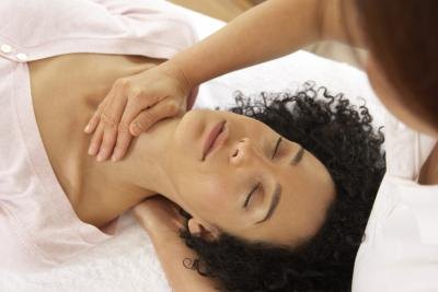 Pillows can help alleviate neck pain. Pillows can help alleviate neck pain.