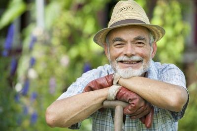 Ask the birthday octogenarian to recall special quotes and print the quotes as a party memento. Ask the birthday octogenarian to recall special quotes and print the quotes as a party memento.