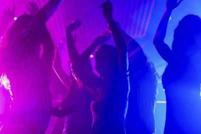 Chicago has several exciting night life options for teens. Chicago has several exciting night life options for teens.