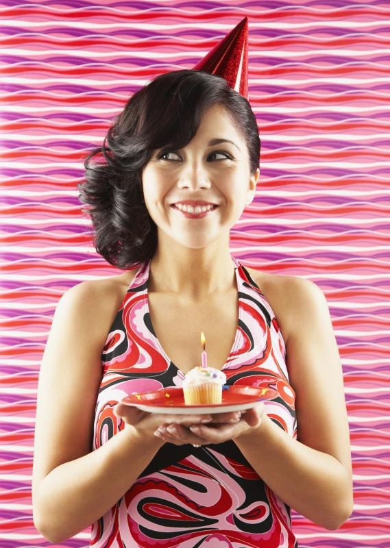 Celebrate your friend’s 25th birthday by hosting a party that showcases her personality. Celebrate your friend’s 25th birthday by hosting a party that showcases her personality.
