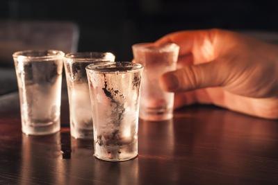 Some bars depend on the work of shot girls to create a fun atmosphere. Some bars depend on the work of shot girls to create a fun atmosphere.