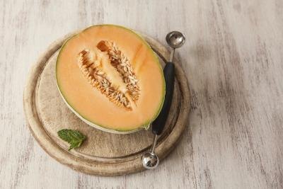 Indulge in low-oxalate fruits like cantaloupe. Indulge in low-oxalate fruits like cantaloupe.