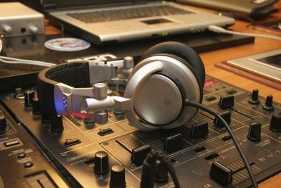 The cost of a wedding DJ will vary depending the the services rendered. The cost of a wedding DJ will vary depending the the services rendered.