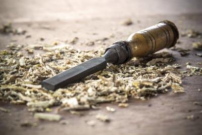 A chisel is one of the most common shaving tools. A chisel is one of the most common shaving tools.