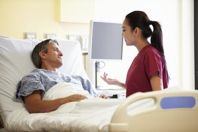 Nurses help doctors to treat patients. Nurses help doctors to treat patients.