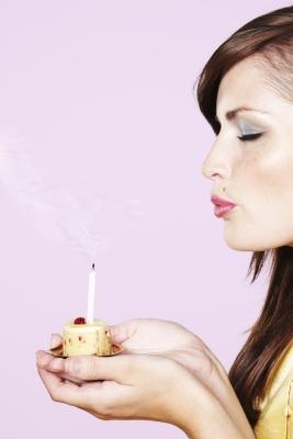 Choose the perfect gift for the 22-year-old woman in your life. Choose the perfect gift for the 22-year-old woman in your life.