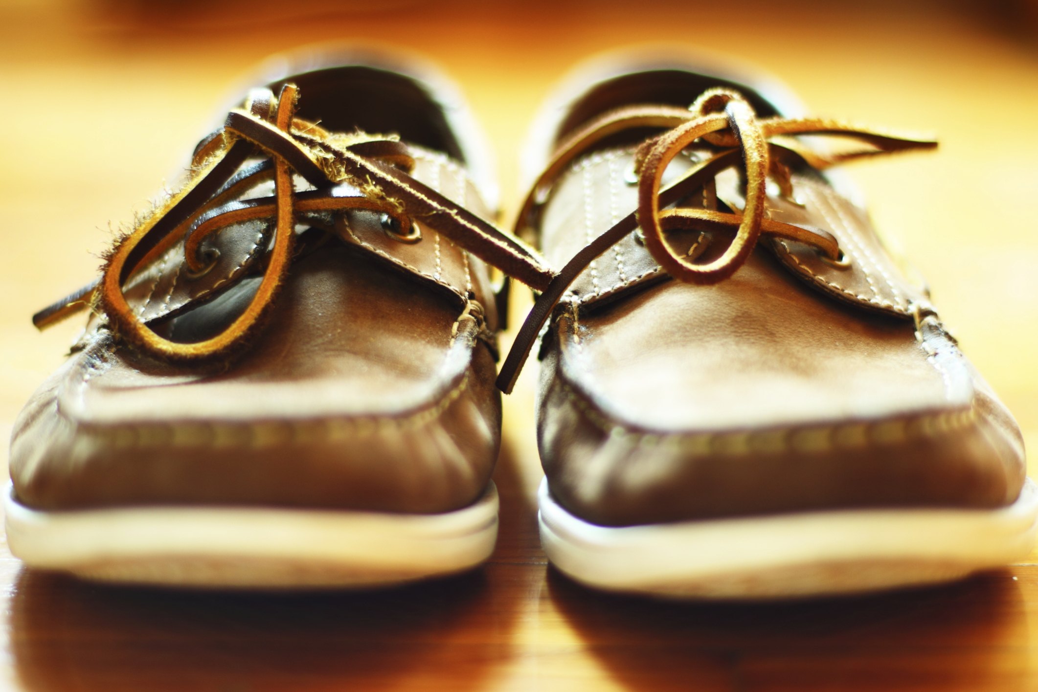 cleaning sperry topsiders leather
