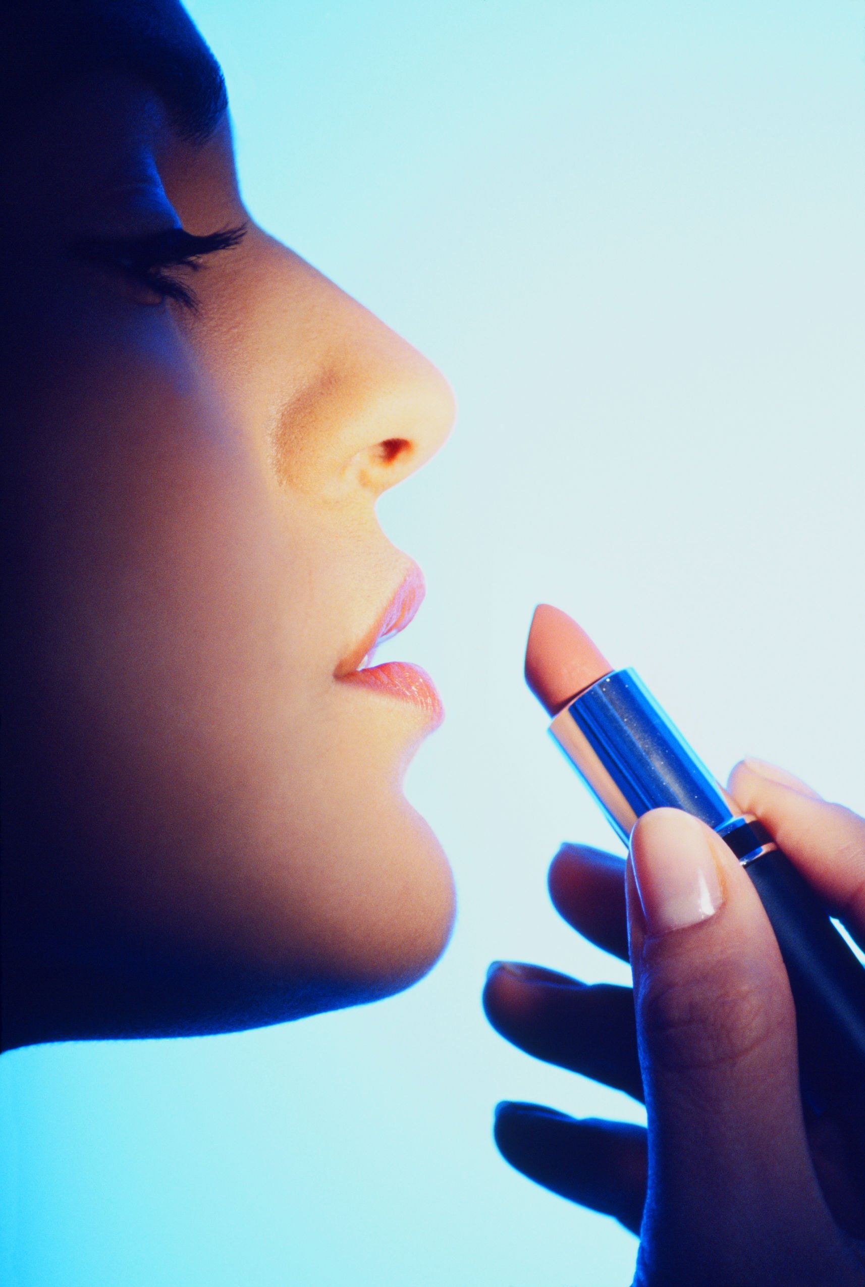 How to Successfully Recruit Sales Representatives with Avon | eHow