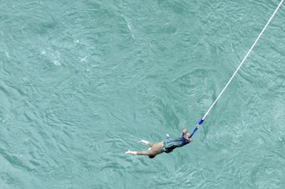 Thrill tourism is bungee jumping.