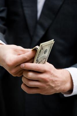 Avoid scams when investing your money. Avoid scams when investing your money.
