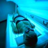 How to Make Money in Tanning Salons
