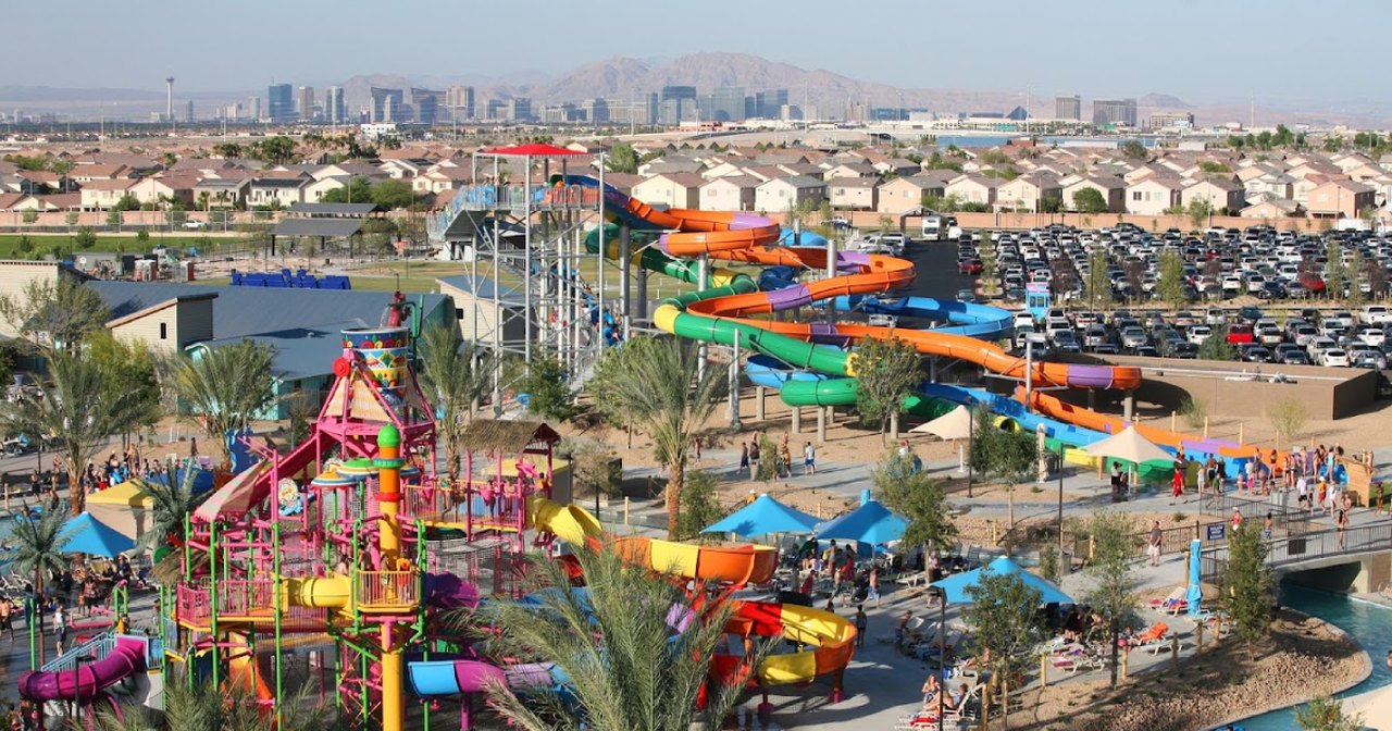 5 Reasons to Rent a Cabana at Wet N Wild Park Las Vegas