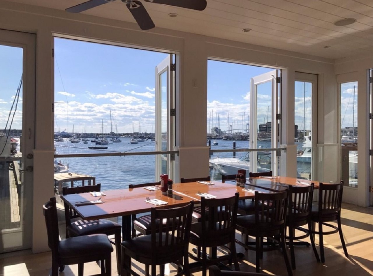 9 Best Waterfront Restaurants In Rhode Island