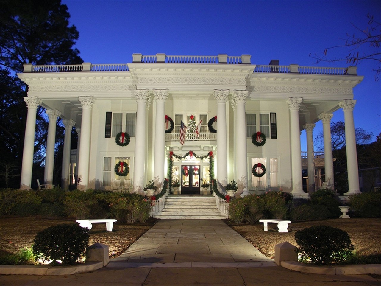 Eufaula Christmas Tour Of Homes In Alabama Fills You With Cheer