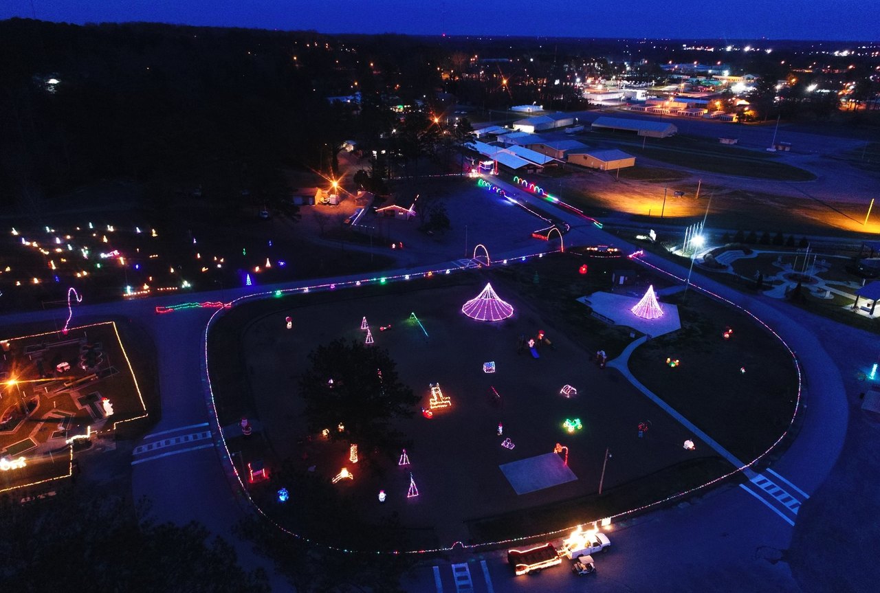 Sportsman Lake Park Has One Of The Best Light Displays In Alabama