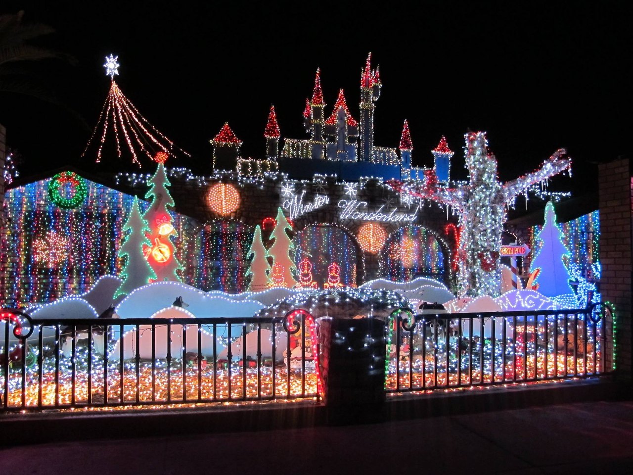 8 Of The Best Neighborhood Christmas Light Displays In AZ