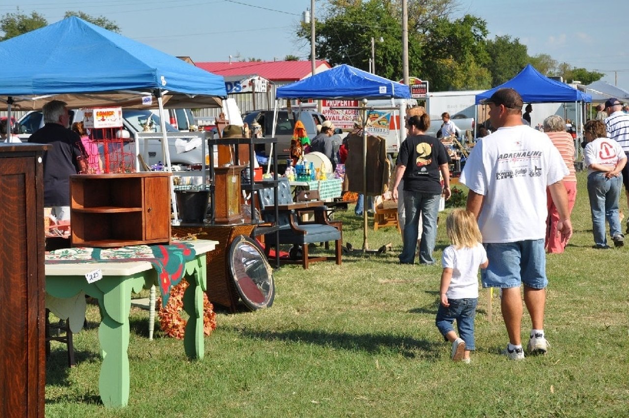 Get Ready For The Sale Of The Year With The 100Mile Yard Sale In Oklahoma