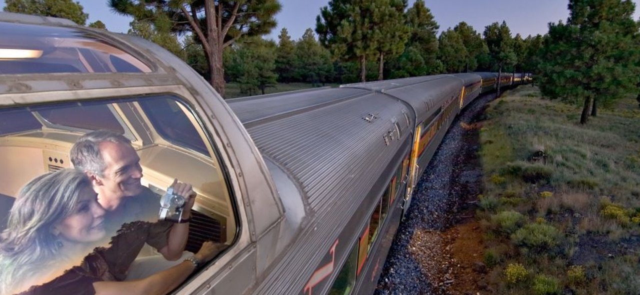 are dogs allowed on the grand canyon train