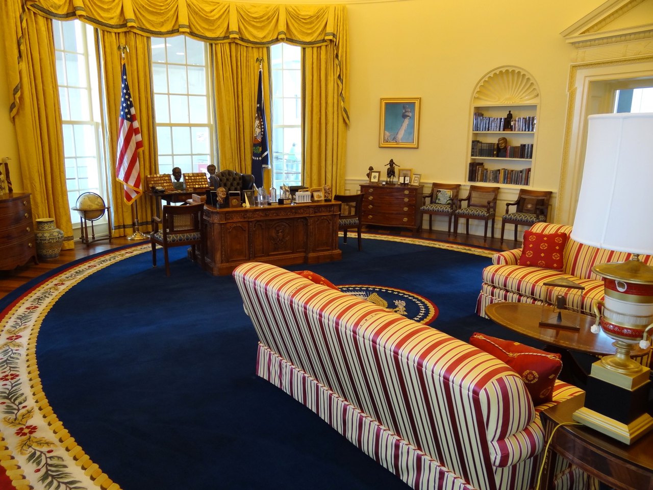 You Can Visit A Replica Of The Oval Office Right Here In Arkansas